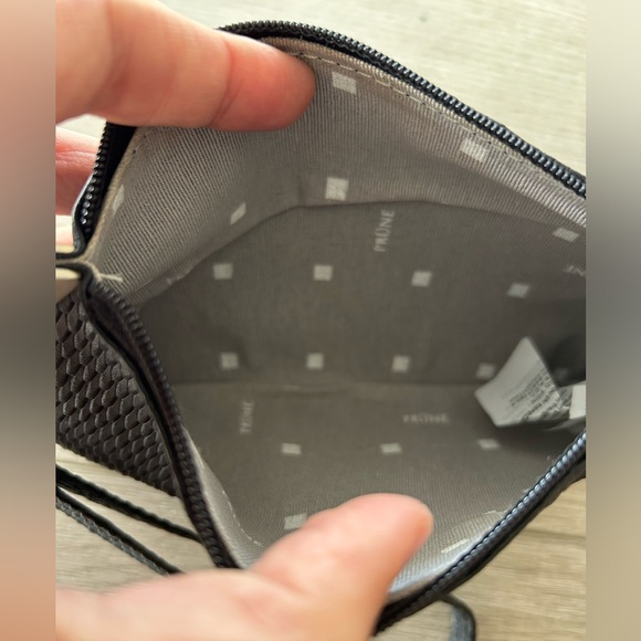 Prune Wristlet - Picture 5 of 6